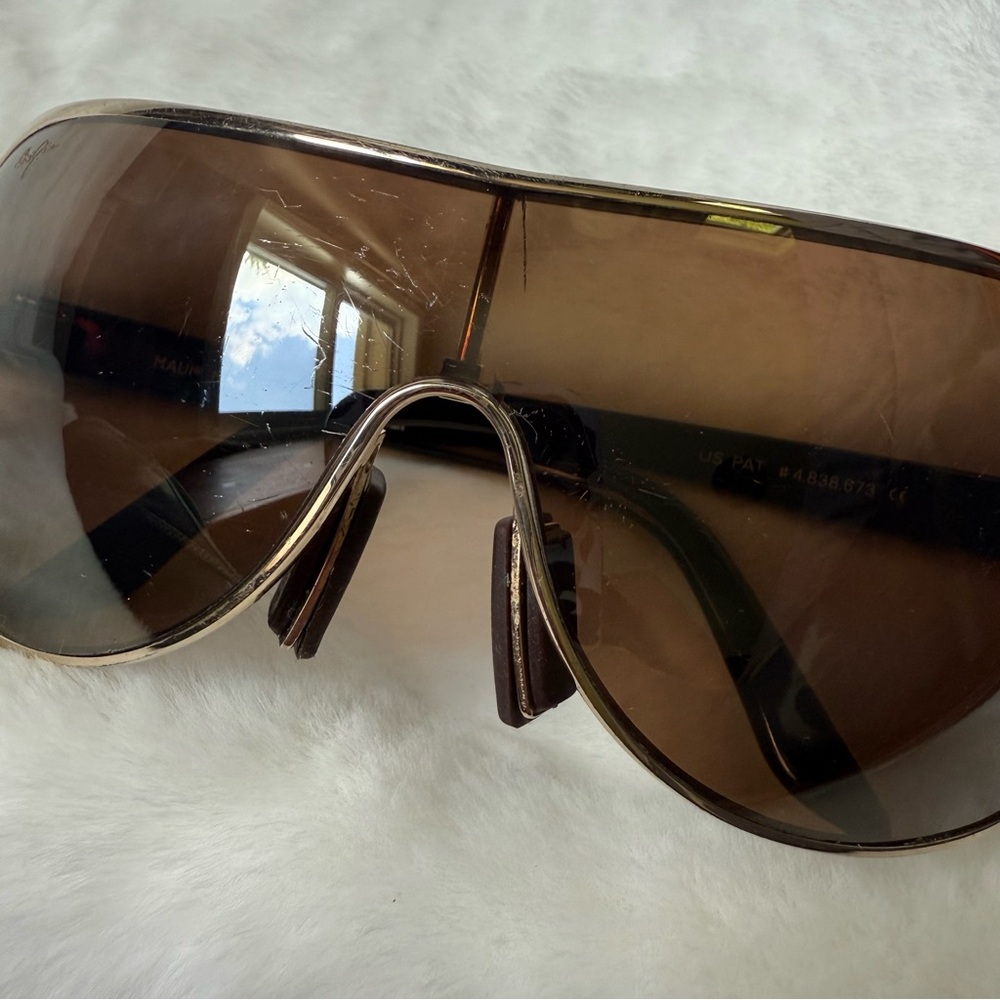 Maui Jim Maka Polarized Aviator Wrap Sunglasses with Hard Case Gold Brown - Picture 7 of 14